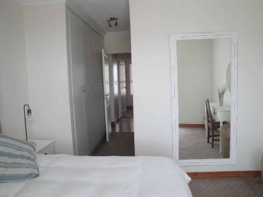 2 Bedroom Property for Sale in Summerstrand Eastern Cape